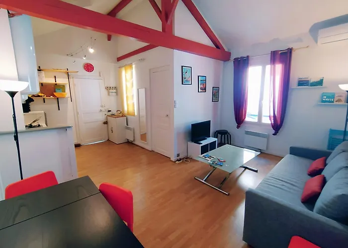 Mounette Etxea アパート